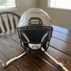 2021 Schutt F7 Adult large